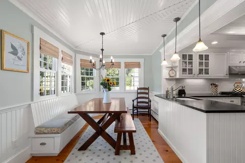 Dining - 4428 Main St, Barnstable, MA 02630 photo 1 of 4