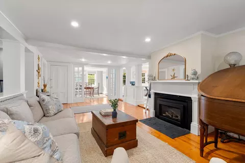 Living - 4428 Main St, Barnstable, MA 02630 photo 2 of 5