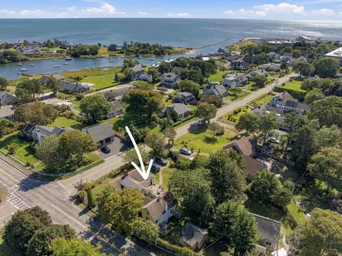 48 Riverside Dr, West Harwich, MA 02671
