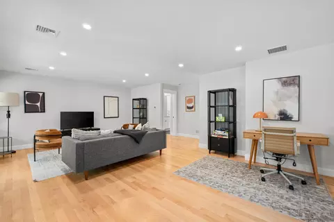 Living - 73 Tern Ln, Centerville, MA 02632 photo 3 of 4