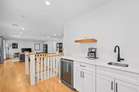 Entry Way - 73 Tern Ln, Centerville, MA 02632 photo 3 of 3