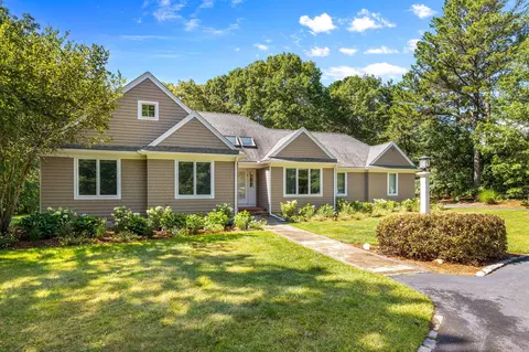 331 Falmouth Woods Rd, East Falmouth, MA 02536