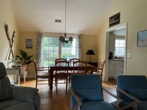 Dining - 140 Sixth Ave, West Hyannisport, MA 02672 photo 2 of 2