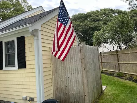 Exterior - 140 Sixth Ave, West Hyannisport, MA 02672 photo 4 of 10