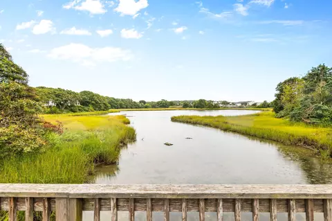 23 Santuit Rd, North Falmouth, MA 02556
