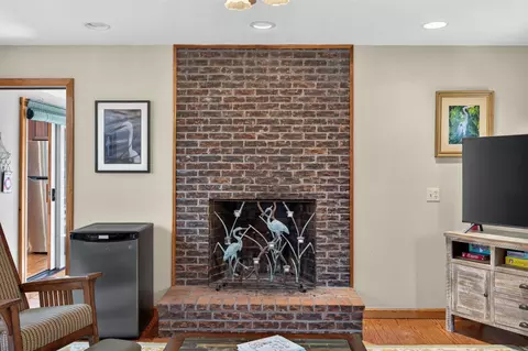 Living - 33 Gilbert Rd, Brewster, MA 02631 photo 3 of 6