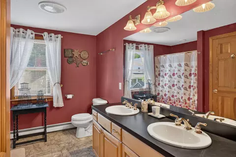 Bath - 33 Gilbert Rd, Brewster, MA 02631 photo 1 of 3