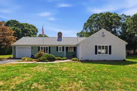 11 Kit Carson Way, Yarmouth Port, MA 02675