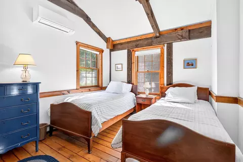 Bedroom - 110 Waquoit Rd, Cotuit, MA 02635 photo 2 of 7