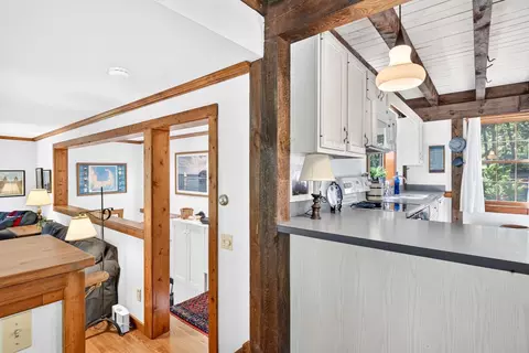 Entry Way - 110 Waquoit Rd, Cotuit, MA 02635 photo 4 of 14