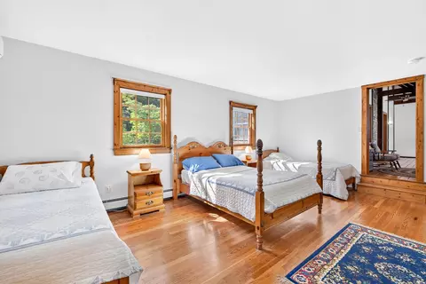 Bedroom - 110 Waquoit Rd, Cotuit, MA 02635 photo 6 of 7