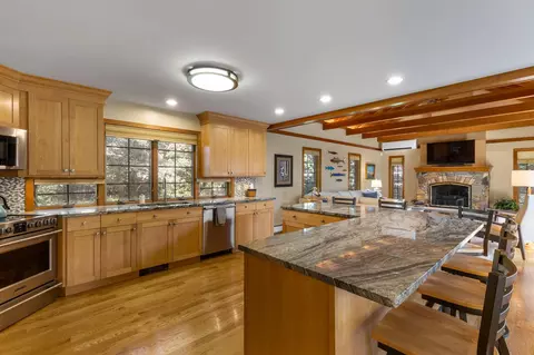 Kitchen - 15 Pilgrims Path, Eastham, MA 02642 photo 2 of 7