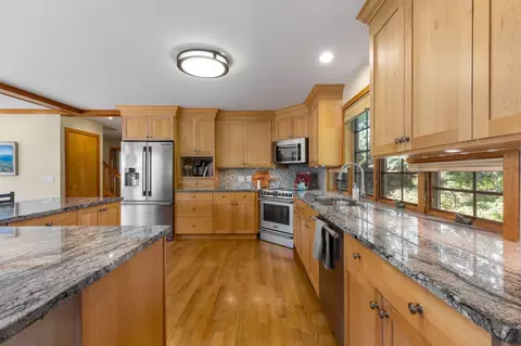 Kitchen - 15 Pilgrims Path, Eastham, MA 02642 photo 5 of 7