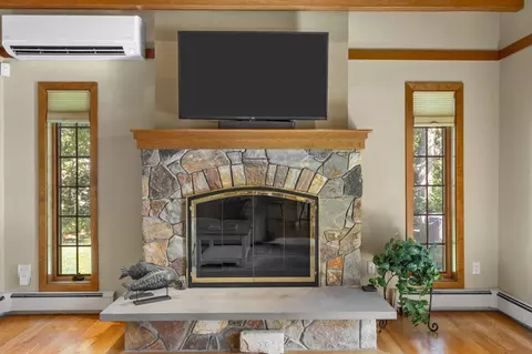 Living - 15 Pilgrims Path, Eastham, MA 02642 photo 5 of 5