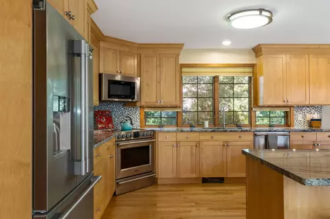Kitchen - 15 Pilgrims Path, Eastham, MA 02642 photo 7 of 7