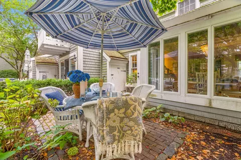 Exterior - 28 Flying Cloud Cir UNIT 28, Mashpee, MA 02649 photo 3 of 8