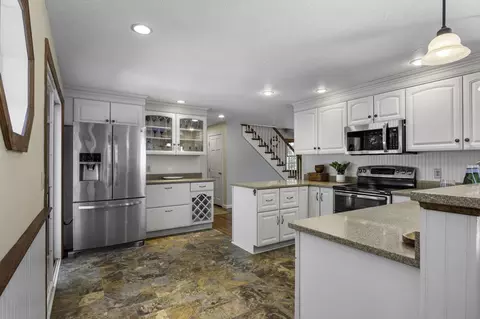 Kitchen - 40 Squirrel Run, Eastham, MA 02642 photo 6 of 8
