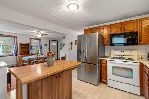 Kitchen - 12 Eldridge St, Monument Beach, MA 02553 photo 1 of 6