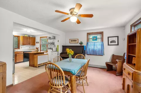 Dining - 12 Eldridge St, Monument Beach, MA 02553 photo 3 of 3