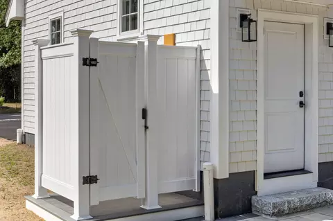 Exterior - 9 Estrella Ln, East Falmouth, MA 02536 photo 4 of 5