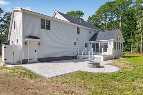 Exterior - 9 Estrella Ln, East Falmouth, MA 02536 photo 2 of 5