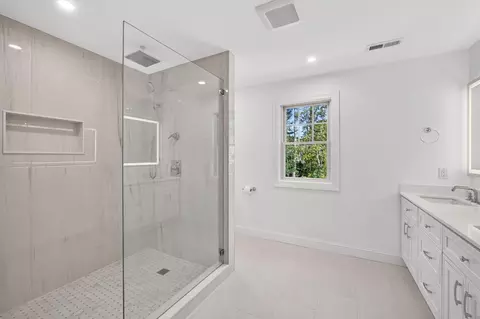 Bath - 9 Estrella Ln, East Falmouth, MA 02536 photo 2 of 7