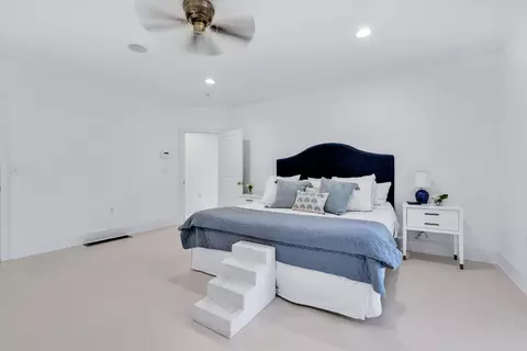Bedroom - 48 Eagle Dr, Mashpee, MA 02649 photo 1 of 3