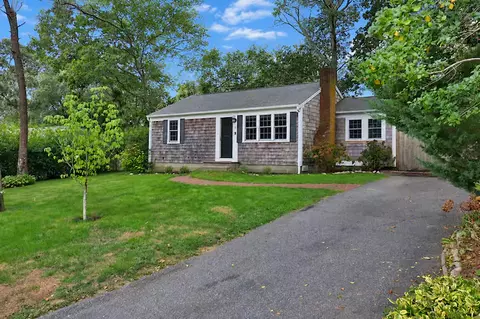 21 Ashkins Dr, South Dennis, MA 02660