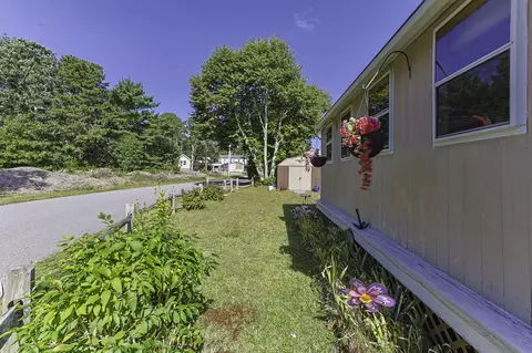 Exterior - 2 5th Ave #2, Bourne, MA 02532 photo 8 of 9