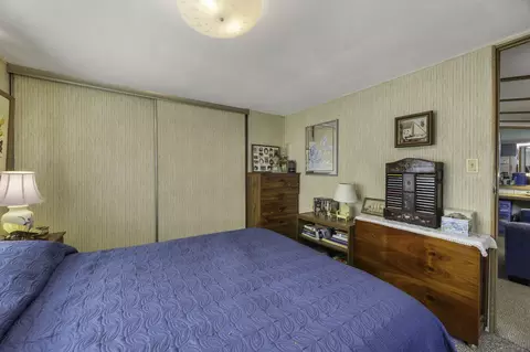 Bedroom - 2 5th Ave #2, Bourne, MA 02532 photo 4 of 4