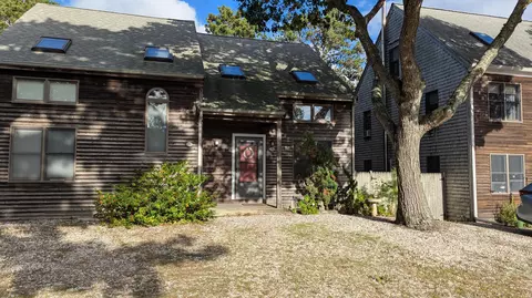 10 Seashore Park Dr #M, Provincetown, MA 02657