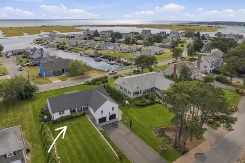 54 Buckley Rd, West Dennis, MA 02670