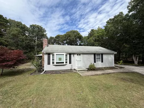 15 Linda Ln, Eastham, MA 02642
