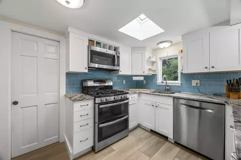 Kitchen - 505 Campground Rd, Eastham, MA 02642 photo 2 of 4