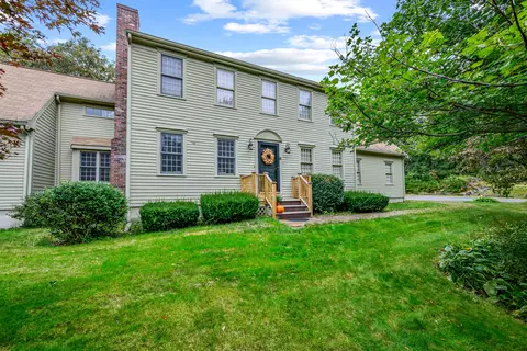 6 Viking Ln, Sandwich, MA 02563