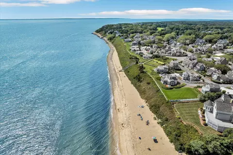 View/Area - 2 Cliffside Ln UNIT 2, Mashpee, MA 02649 photo 3 of 6