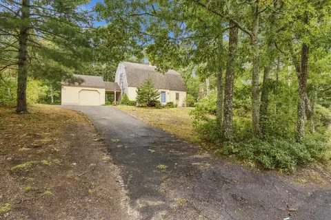 149 Round Cove Rd, Harwich, MA 02645