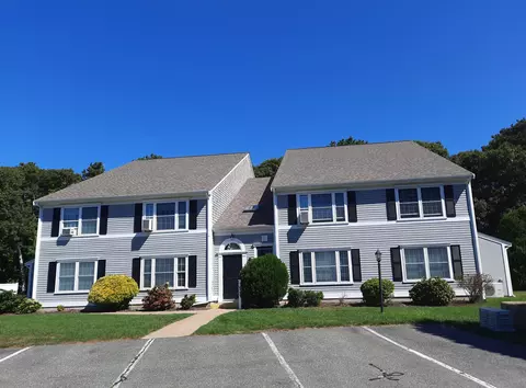 2 Englewood Dr #E8, Harwich, MA 02645