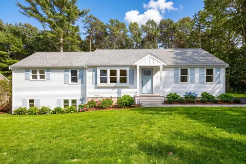 31 Jasons Ln, Osterville, MA 02655