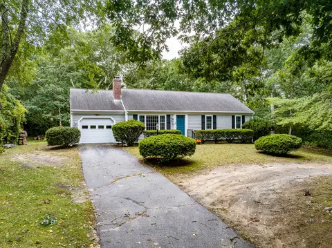 233 Union St, Yarmouth Port, MA 02675