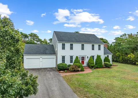 112 Blueberry Pond Dr, Brewster, MA 02631
