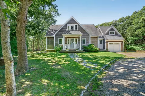 42 Bold Meadow Rd, Edgartown, MA 02539