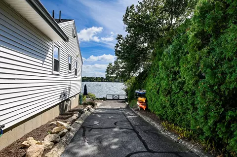 Exterior - 188 Annable Point Rd, Centerville, MA 02632 photo 4 of 13