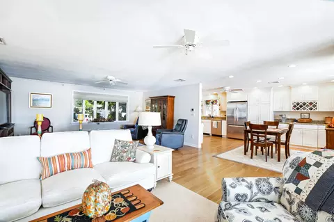 Living - 188 Annable Point Rd, Centerville, MA 02632 photo 2 of 5