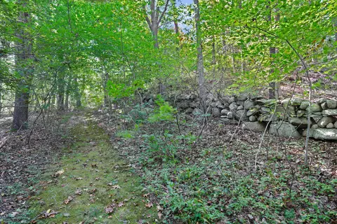 Exterior - 25 Fulling Mill Rd, Chilmark, MA 02535 photo 3 of 6