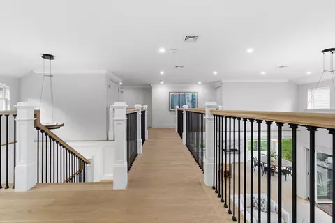 Entry Way - 26 Wheeler Rd, Mashpee, MA 02649 photo 2 of 4