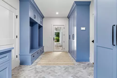 Entry Way - 26 Wheeler Rd, Mashpee, MA 02649 photo 3 of 4