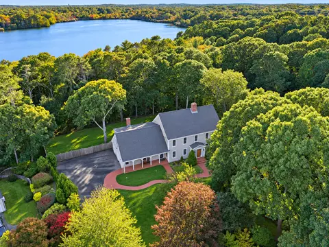 79 Wianno Rd, Yarmouth Port, MA 02675