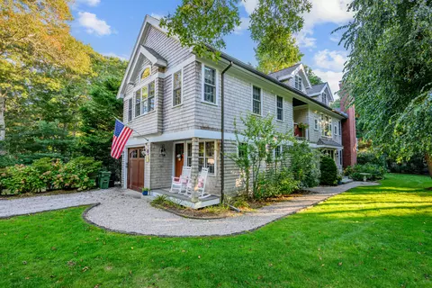23 Gage Dr, East Falmouth, MA 02536