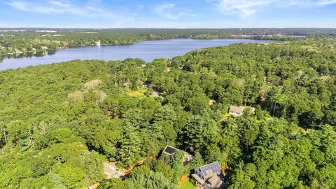 View/Area - 19 Maple St, Mashpee, MA 02649 photo 2 of 2
